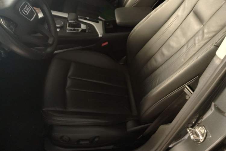Used Audi A4 2020 Avant Avant-garde 40 TFSI Fashionable and Dynamic Model Left Front Seat