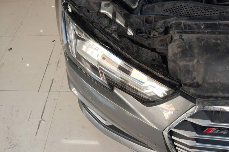 Used Audi A4 2020 Avant Avant-garde 40 TFSI Fashionable and Dynamic Model Right Front Headlight
