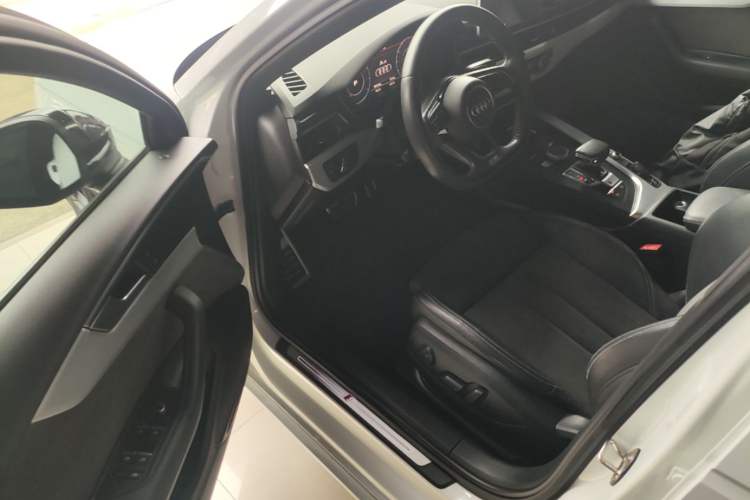 Used Audi A4 2020 Avant Futurist 40 TFSI Luxury Dynamic Model Driver Seat