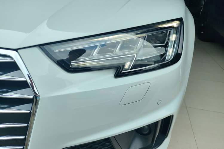 Used Audi A4 2020 Avant Futurist 40 TFSI Luxury Dynamic Model Left Front Headlight
