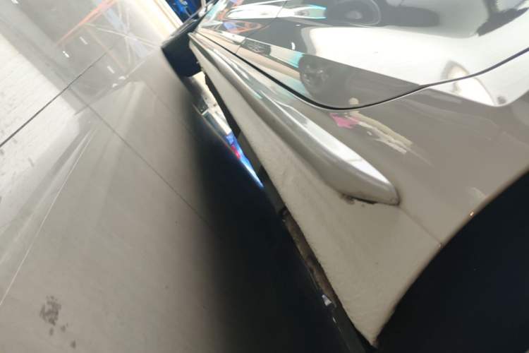 Used Audi A4 2020 Avant Futurist 40 TFSI Luxury Dynamic Model Left Side Sill