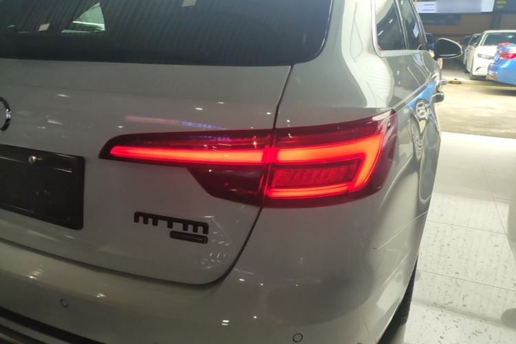 Used Audi A4 2020 Avant Futurist 40 TFSI Luxury Dynamic Model Right Rear Taillight