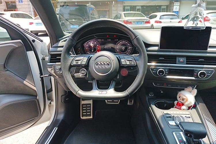 Used Audi A4 2020 Avant Futurist 40 TFSI Luxury Dynamic Model Steering Wheel