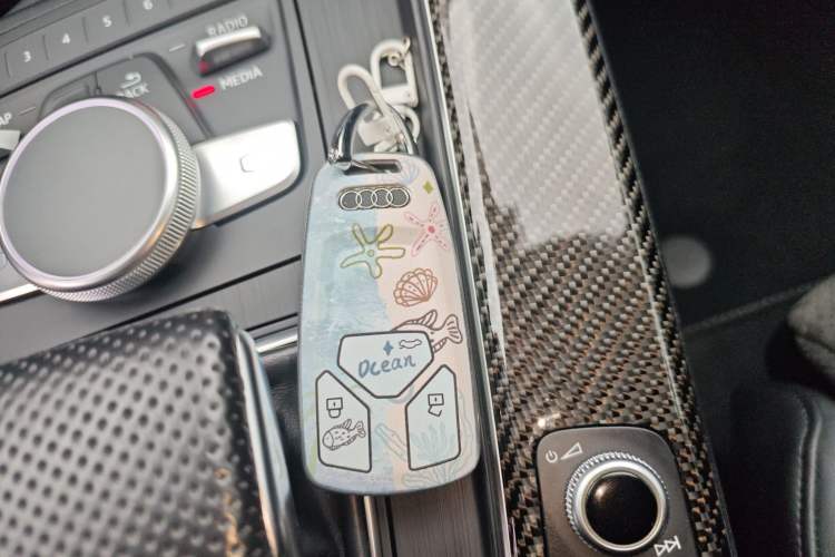Used Audi A4 2020 Avant Futurist 40 TFSI Luxury Dynamic Model Vehicle Key
