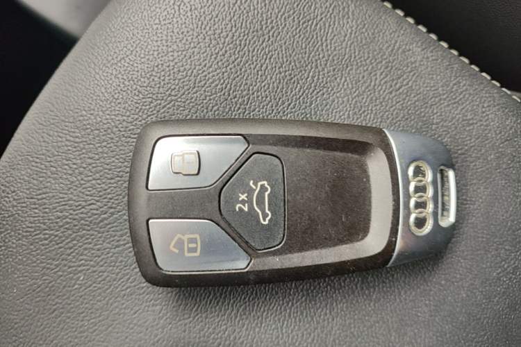 Used Audi A4 2020 Avant Futurist 40 TFSI Luxury Dynamic Model Vehicle Key