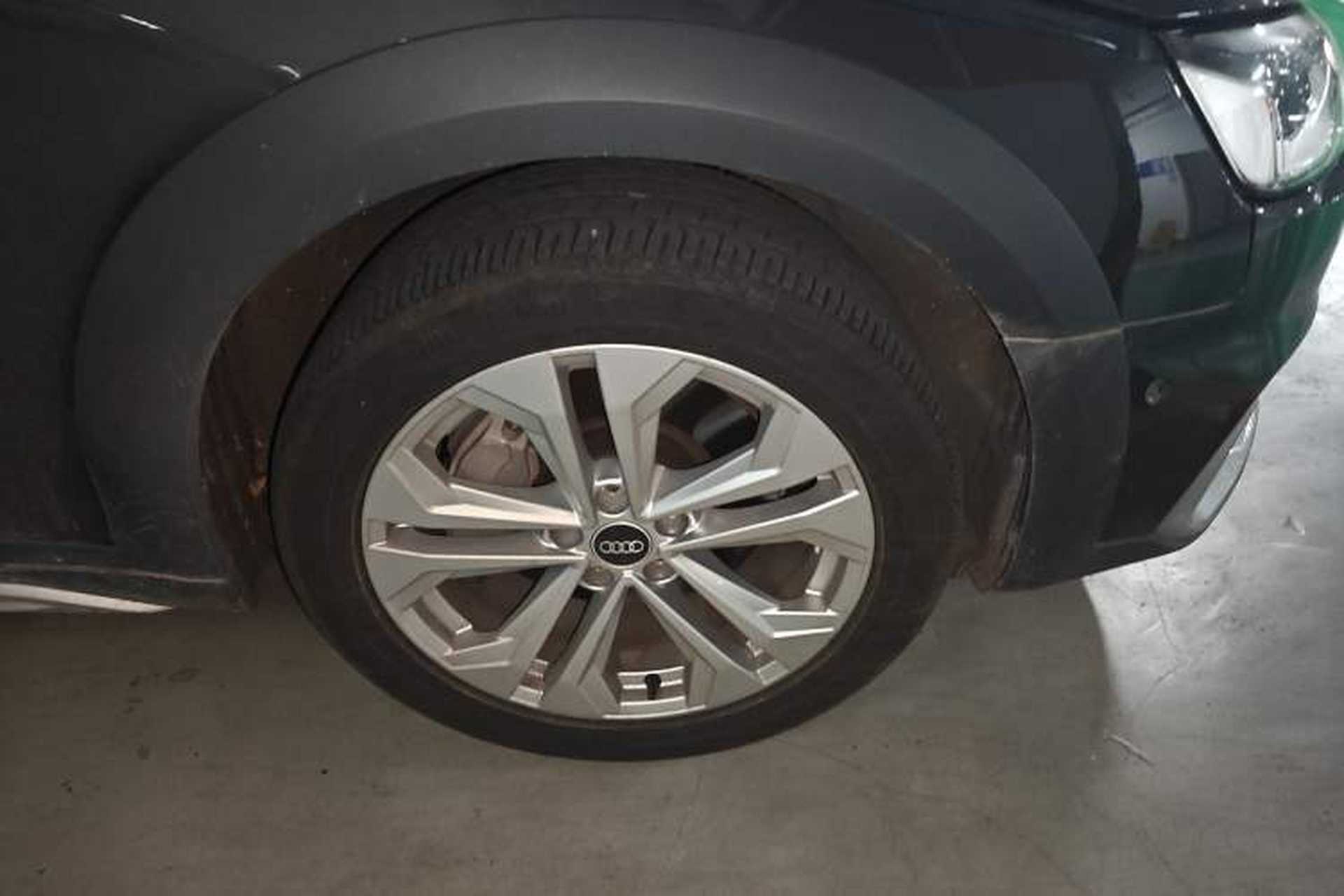 Used Audi A4 2021 allroad quattro Explorer Right Front Wheel Hub