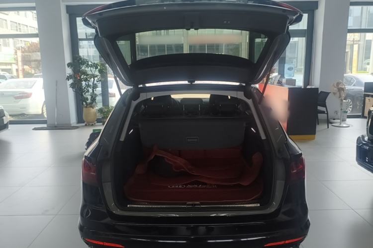 Used Audi A4 2021 allroad quattro Explorer Trunk