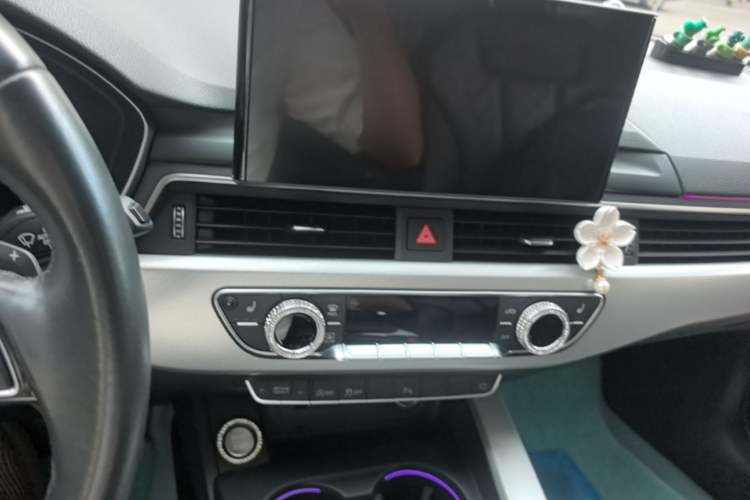 Used Audi A4 2021 Avant Futurist 40 TFSI Stylish and Dynamic Model Audio And AC Panel