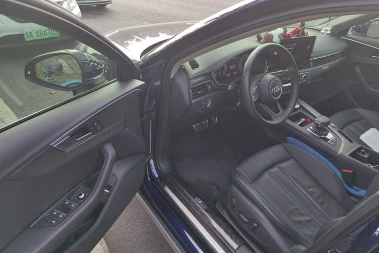 Used Audi A4 2021 allroad quattro Explorer Driver Seat