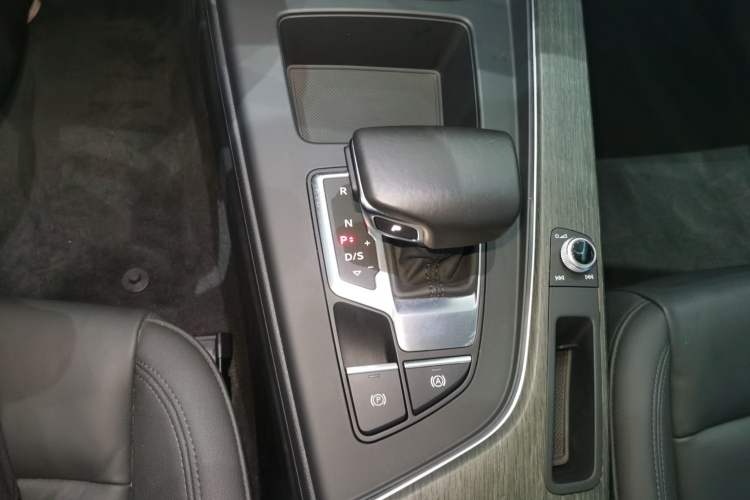 Used Audi A4 2021 allroad quattro Explorer Gear Lever