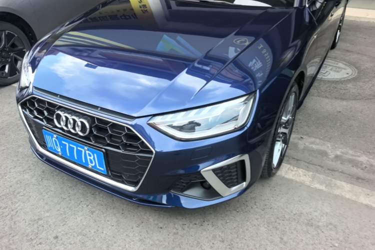 Used Audi A4 2021 Avant Futurist 40 TFSI Stylish and Dynamic Model Left Front Headlight