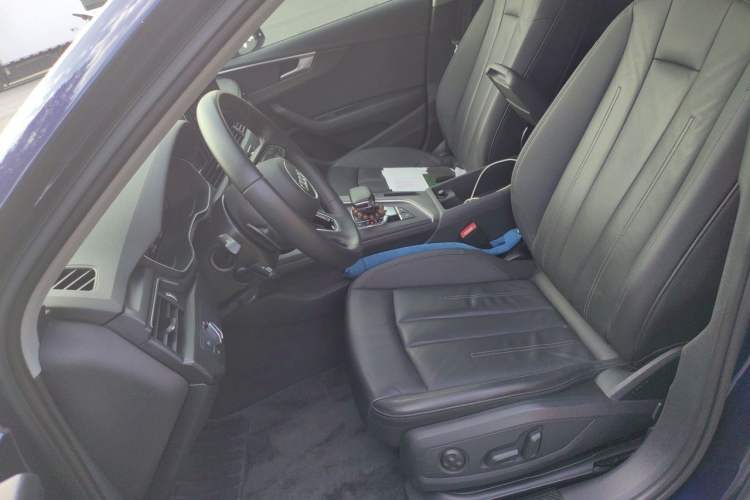 Used Audi A4 2021 allroad quattro Explorer Left Front Seat