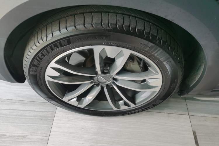 Used Audi A4 2021 allroad quattro Explorer Left Front Wheel Hub