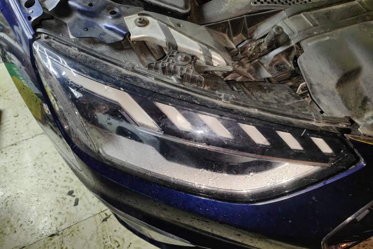 Used Audi A4 2021 Avant Futurist 40 TFSI Stylish and Dynamic Model Right Front Headlight