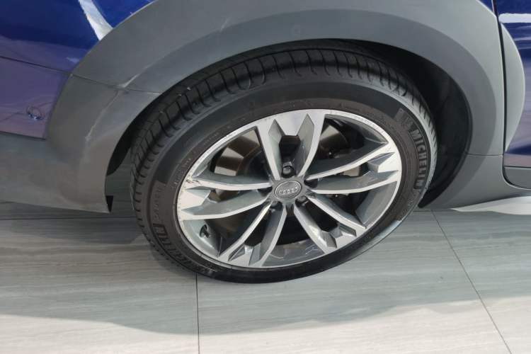 Used Audi A4 2021 allroad quattro Explorer Right Rear Wheel Hub