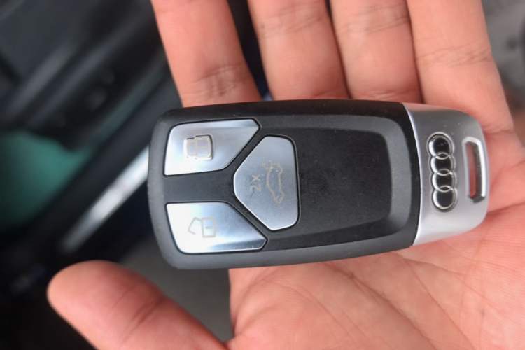 Used Audi A4 2021 Avant Futurist 40 TFSI Stylish and Dynamic Model Vehicle Key