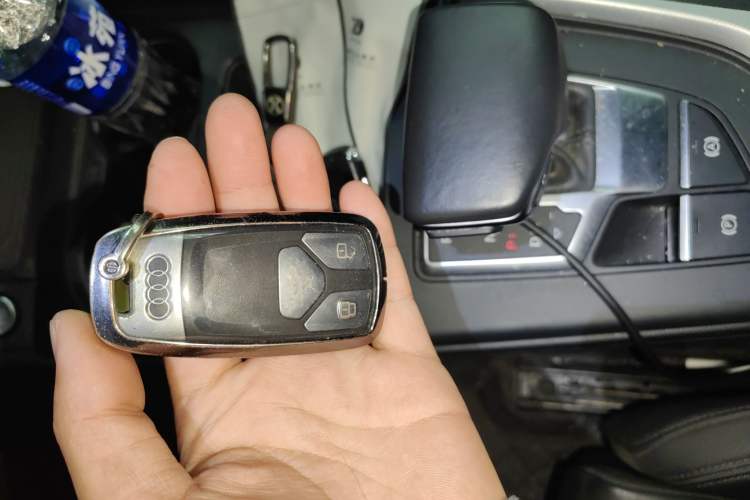 Used Audi A4 2021 Avant Futurist 40 TFSI Stylish and Dynamic Model Vehicle Key