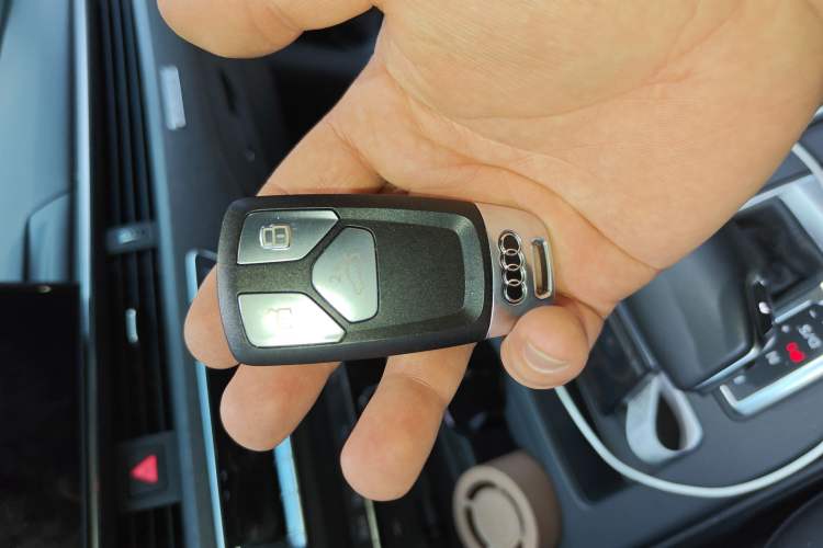 Used Audi A4 2021 allroad quattro Explorer Vehicle Key