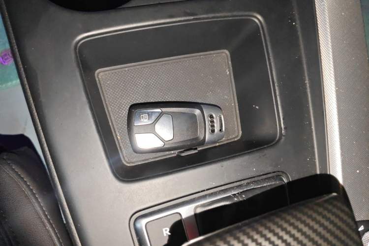 Used Audi A4 2021 Avant Futurist 40 TFSI Stylish and Dynamic Model Vehicle Key