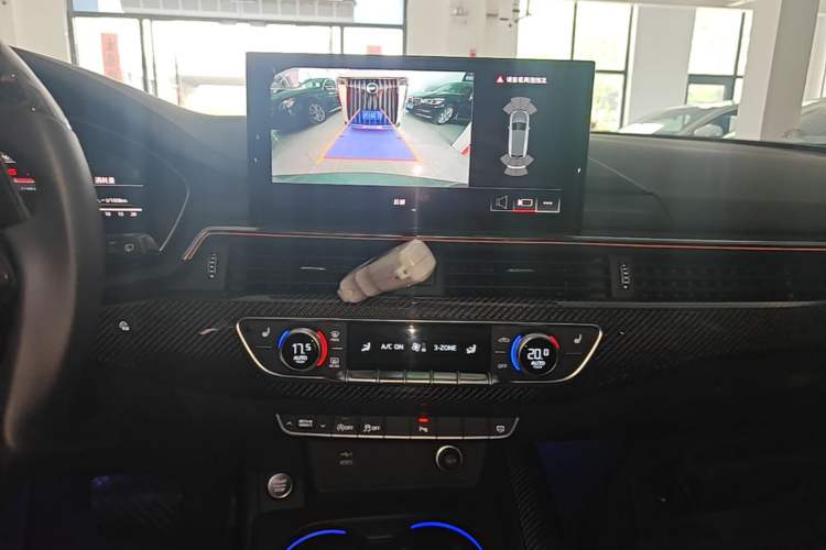 Used Audi A4 2021 Avant 40 TFSI Pioneer Star Edition Audio And AC Panel