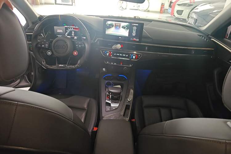 Used Audi A4 2021 Avant 40 TFSI Pioneer Star Edition Center Console