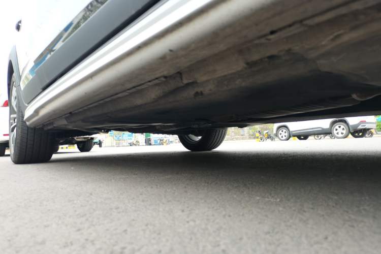 Used Audi A4 2021 allroad quattro Explorer Chassis Front Right