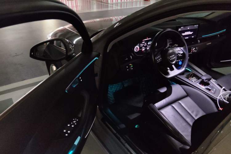 Used Audi A4 2021 allroad quattro Explorer Edition Driver Seat