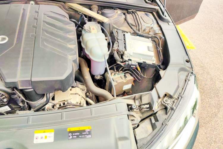 Used Audi A4 2021 Avant Avant-garde 40 TFSI Stylish and Elegant Model Engine Bay Left
