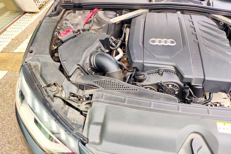 Used Audi A4 2021 Avant Avant-garde 40 TFSI Stylish and Elegant Model Engine Bay Right