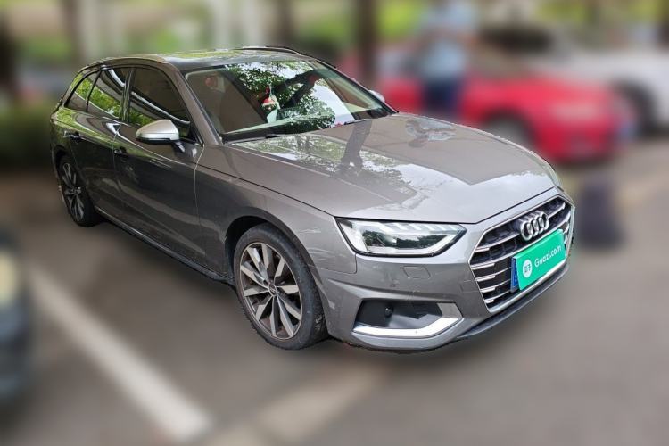 Used Audi A4 2021 Avant Avant-garde 40 TFSI Stylish and Elegant Model Front Right 45 Deg