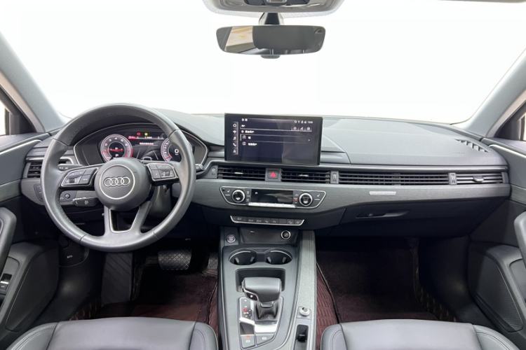 Used Audi A4 2021 allroad quattro Explorer Interior 1
