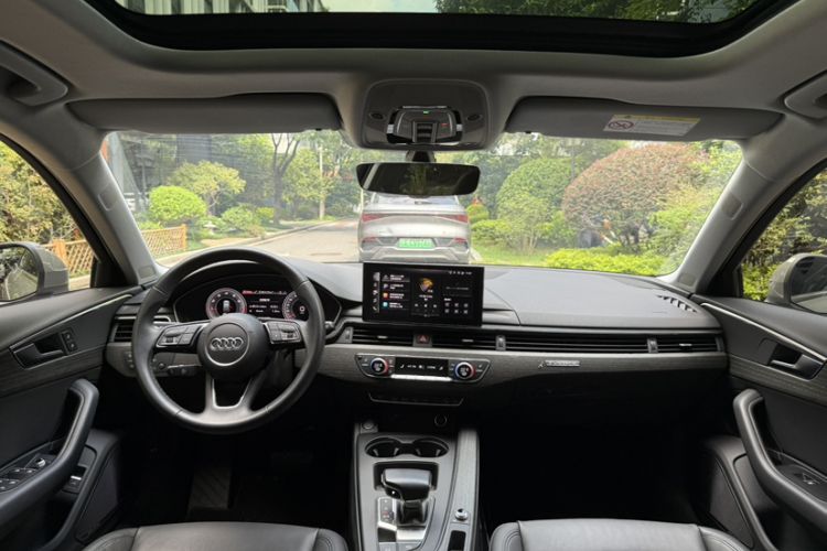 Used Audi A4 2021 allroad quattro Explorer Interior 2