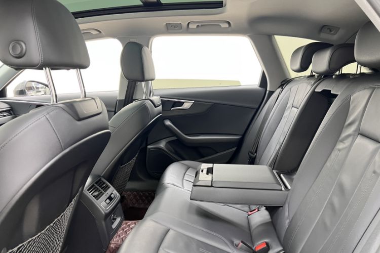 Used Audi A4 2021 allroad quattro Explorer Interior 8