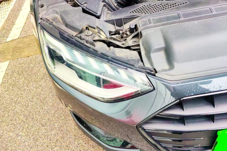 Used Audi A4 2021 Avant Avant-garde 40 TFSI Stylish and Elegant Model Right Front Headlight