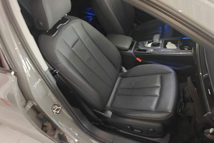 Used Audi A4 2021 Avant 40 TFSI Pioneer Star Edition Right Front Seat