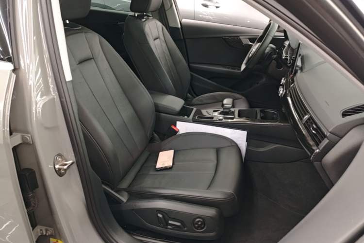 Used Audi A4 2021 Avant 40 TFSI Pioneer Star Edition Right Front Seat