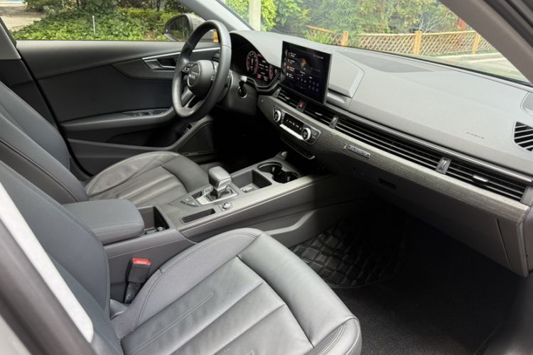Used Audi A4 2021 allroad quattro Explorer Right Front Seat