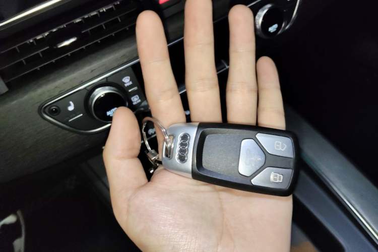 Used Audi A4 2021 allroad quattro Explorer Edition Vehicle Key