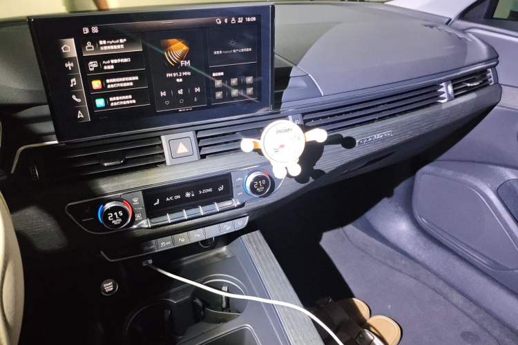 Used Audi A4 2021 allroad quattro Explorer Audio And AC Panel