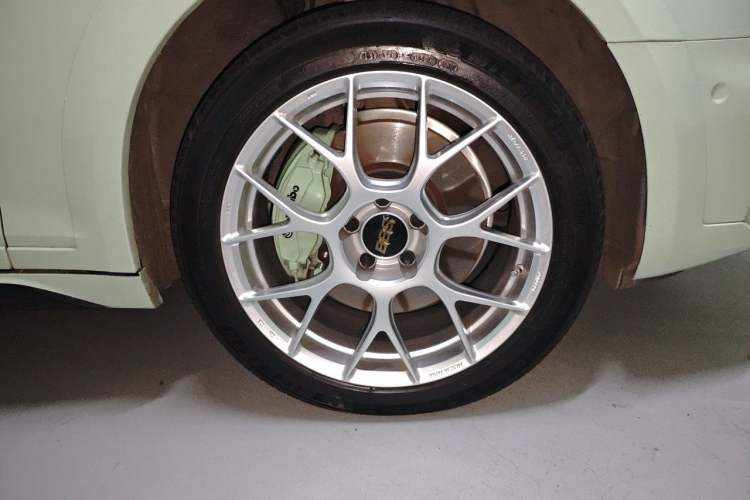 Used Audi A4 2021 allroad quattro Explorer Right Front Wheel Hub