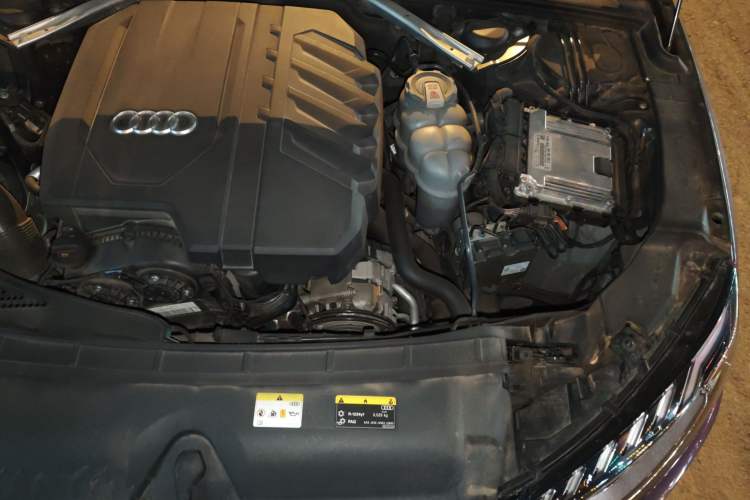 Used Audi A4 2021 Avant Avant-garde 40 TFSI Stylish and Elegant Model Engine Bay Left