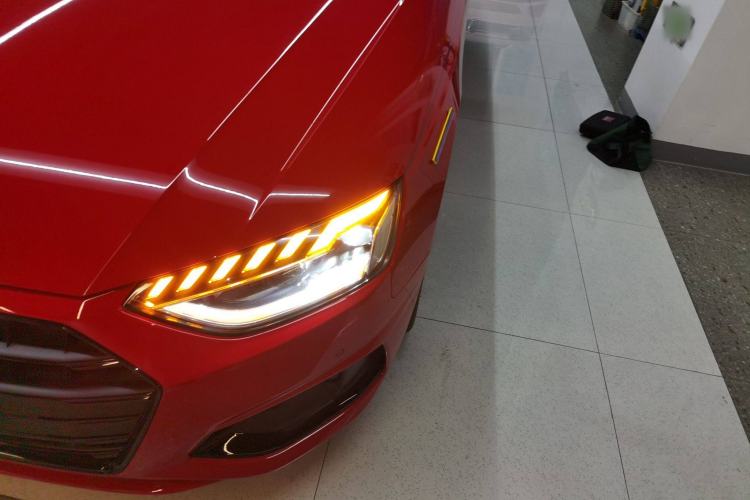 Used Audi A4 2021 Avant Avant-garde 40 TFSI Stylish and Elegant Model Left Front Headlight