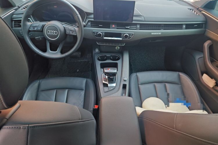 Used Audi A4 2021 allroad quattro Explorer Center Console