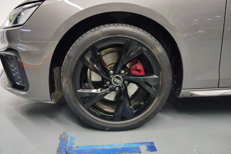 Used Audi A4 2021 Avant Futurist 40 TFSI Stylish and Dynamic Model Left Rear Wheel Hub