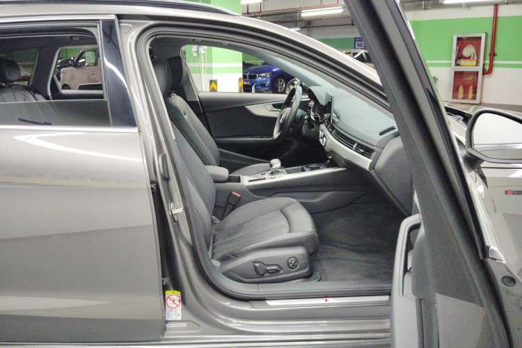 Used Audi A4 2021 Avant Futurist 40 TFSI Stylish and Dynamic Model Right Front Seat