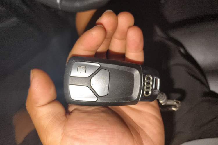 Used Audi A4 2021 Avant 40 TFSI Pioneer Star Edition Vehicle Key