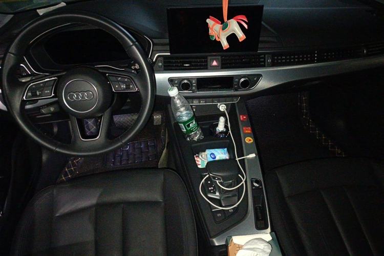 Used Audi A4 2021 Avant Avant-garde 40 TFSI Stylish and Elegant Model Center Console
