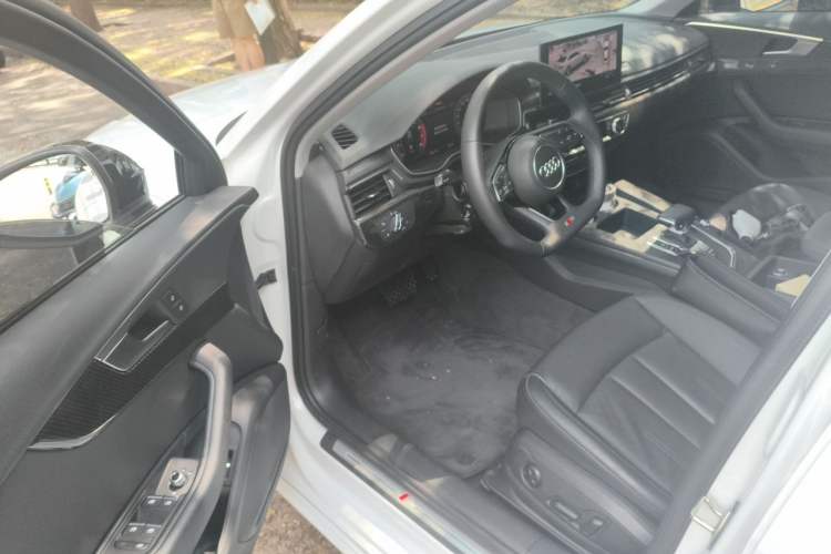 Used Audi A4 2021 Avant 40 TFSI Pioneer Star Edition Driver Seat