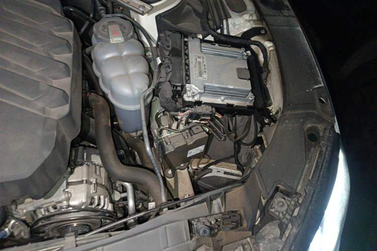 Used Audi A4 2021 Avant Avant-garde 40 TFSI Stylish and Elegant Model Engine Bay Left