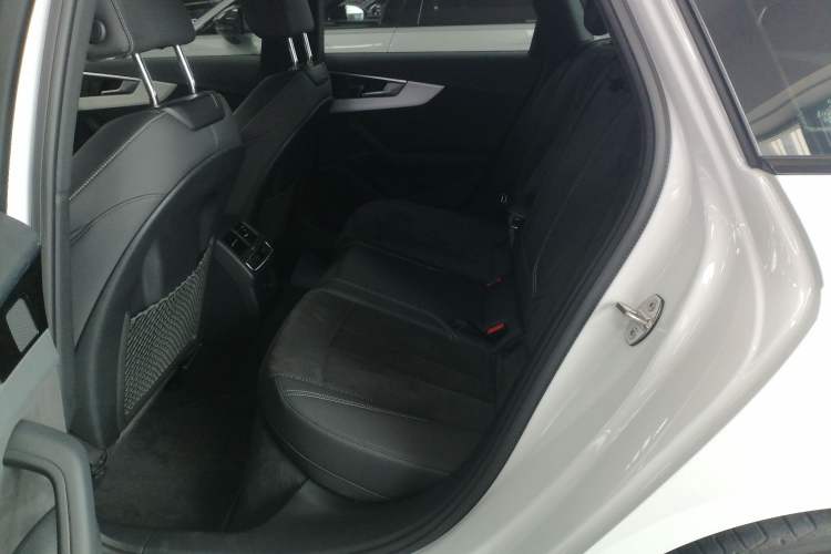 Used Audi A4 2021 Avant Futurist 40 TFSI Luxury Dynamic Model Interior 1